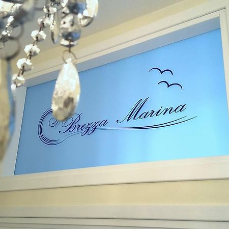 קליארי Brezza Marina Luxury Rooms מראה חיצוני תמונה