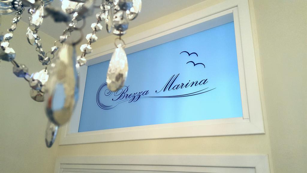קליארי Brezza Marina Luxury Rooms מראה חיצוני תמונה